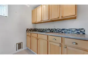 8110 Daphne Ct, Corvallis, OR 97330 - Photo 19