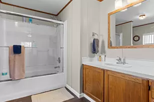 18485 SW Pacific Dr, Tualatin, OR 97062 - Photo 27