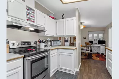 18485 SW Pacific Dr #64, Tualatin, OR 97062 - Photo 21