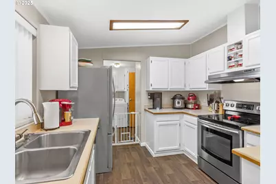 18485 SW Pacific Dr #64, Tualatin, OR 97062 - Photo 19