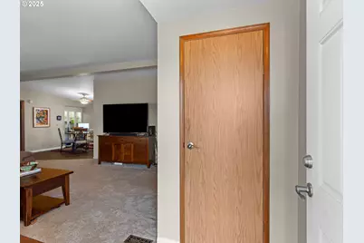 18485 SW Pacific Dr #64, Tualatin, OR 97062 - Photo 7