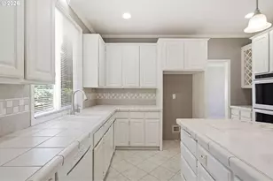 7816 SE Alta Verde Dr, Portland, OR 97266 - Photo 21