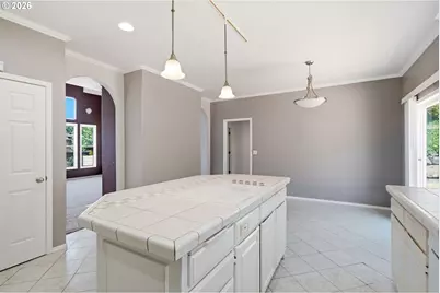 7816 SE Alta Verde Dr, Portland, OR 97266 - Photo 19