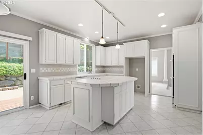 7816 SE Alta Verde Dr, Portland, OR 97266 - Photo 17