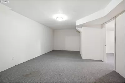 7816 SE Alta Verde Dr, Portland, OR 97266 - Photo 41