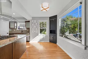 2325 SE Cesar E Chavez Blvd, Portland, OR 97214 - Photo 3