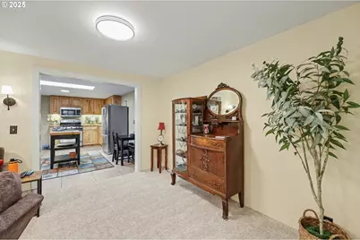 21 Westbrook Way, Eugene, OR 97405 - Photo 17