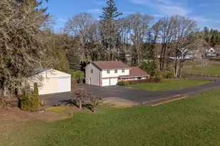 10061 NW Valley Vista Rd, Hillsboro, OR 97124 - Photo 41