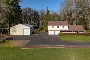 10061 NW Valley Vista Rd, Hillsboro, OR 97124 - Photo 39