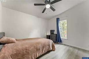 12323 SE Holgate Blvd, Portland, OR 97236 - Photo 17