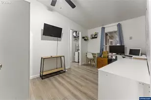 12323 SE Holgate Blvd, Portland, OR 97236 - Photo 9