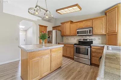 6749 SW 174th Pl, Beaverton, OR 97007 - Photo 13