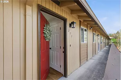 3404 19th Ave, Forest Grove, OR 97116 - Photo 3