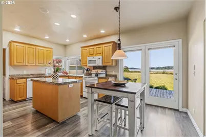 88467 Timberline Dr, Veneta, OR 97487 - Photo 9