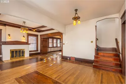 990 W 7th Ave, Eugene, OR 97402 - Photo 5