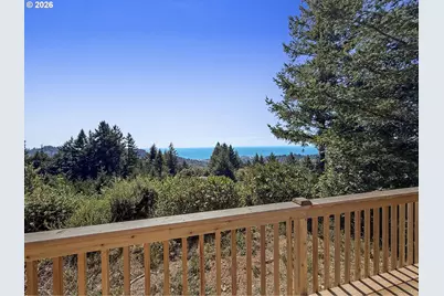 17450 Mountain Dr, Brookings, OR 97415 - Photo 15