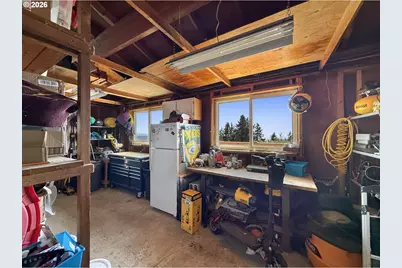 17450 Mountain Dr, Brookings, OR 97415 - Photo 35