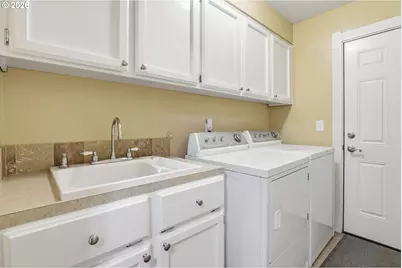 5460 NW Condor Pl, Portland, OR 97229 - Photo 27