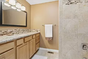 5460 NW Condor Pl, Portland, OR 97229 - Photo 31