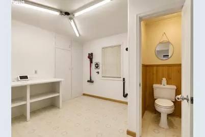 6470 SW Old Scholls Ferry Rd, Portland, OR 97223 - Photo 11