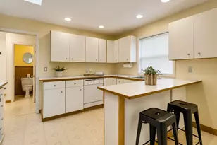 6470 SW Old Scholls Ferry Rd, Portland, OR 97223 - Photo 5