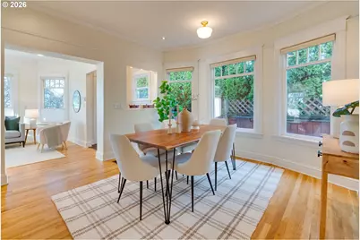 9468 N Mohawk Ave, Portland, OR 97203 - Photo 11