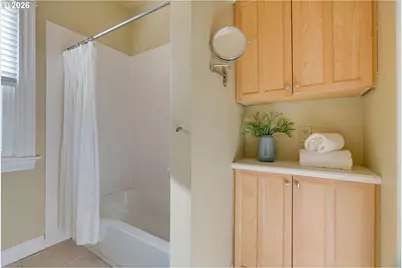 9468 N Mohawk Ave, Portland, OR 97203 - Photo 29