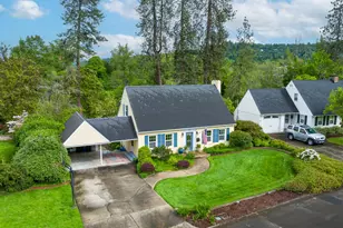 347 W Riverside Dr, Roseburg, OR 97470 - Photo 47