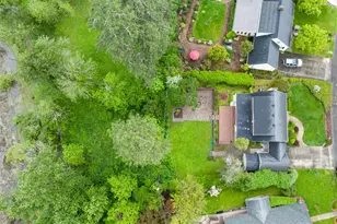 347 W Riverside Dr, Roseburg, OR 97470 - Photo 45