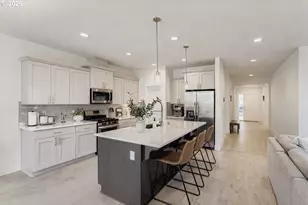 1136 NE 17th St, Battle Ground, WA 98604 - Photo 5