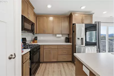 1316 19th Pl, Forest Grove, OR 97116 - Photo 9