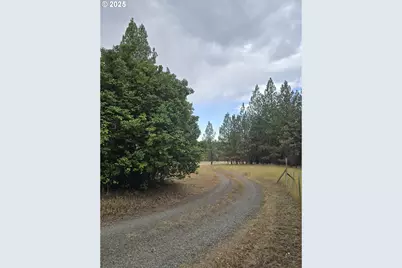 69443 Wickens Ln, Elgin, OR 97827 - Photo 11