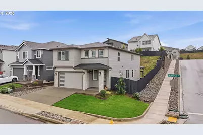 292 W Maple St, Washougal, WA 98671 - Photo 3