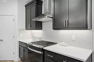 292 W Maple St, Washougal, WA 98671 - Photo 17