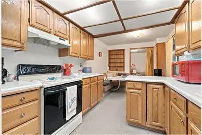 12108 SE Sequoia Ave, Milwaukie, OR 97222 - Photo 7