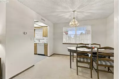 12108 SE Sequoia Ave, Milwaukie, OR 97222 - Photo 5