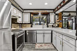 1670 NE Kennedy Ln, Hillsboro, OR 97124 - Photo 11