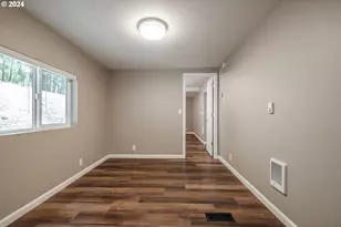 38611 Century Dr, Albany, OR 97322 - Photo 23