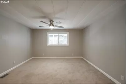 38611 Century Dr, Albany, OR 97322 - Photo 11