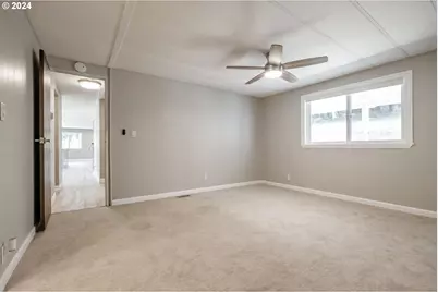 38611 Century Dr, Albany, OR 97322 - Photo 13