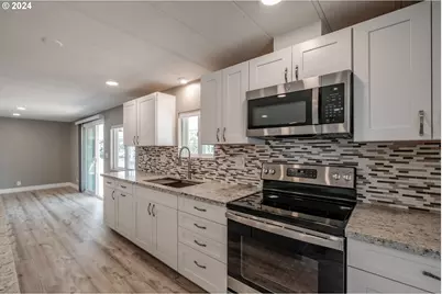 38611 Century Dr, Albany, OR 97322 - Photo 9