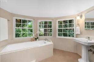 9830 NE Skidmore St, Portland, OR 97220 - Photo 29