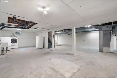9830 NE Skidmore St, Portland, OR 97220 - Photo 33