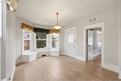 446 E St, Springfield, OR 97477 - Photo 21