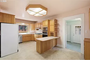 446 E St, Springfield, OR 97477 - Photo 19