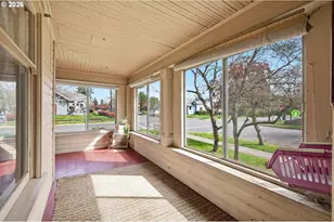 446 E St, Springfield, OR 97477 - Photo 7