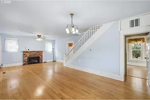 446 E St, Springfield, OR 97477 - Photo 15