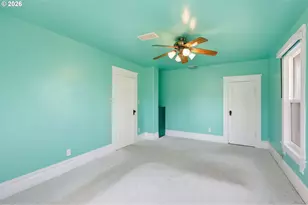 446 E St, Springfield, OR 97477 - Photo 27