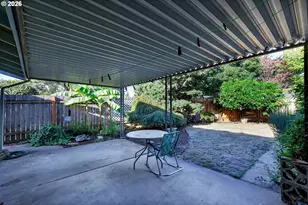 17707 SE Washington St, Portland, OR 97233 - Photo 23