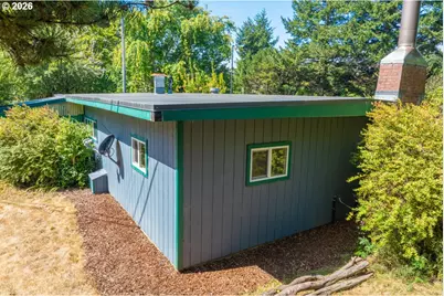 87202 McTimmons Ln, Bandon, OR 97411 - Photo 41